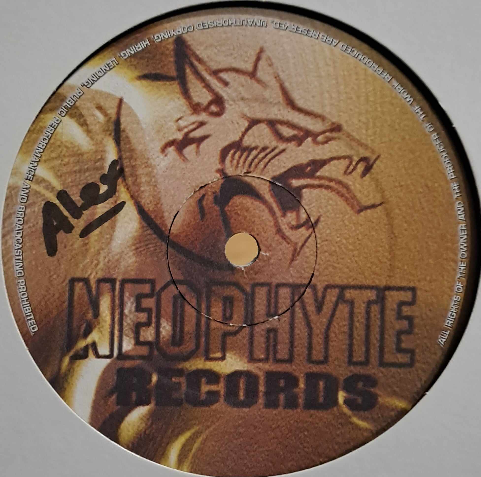 Neophyte 005 - vinyle gabber